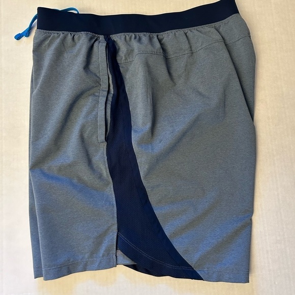 Under Armour lined fitted mens Heat Gear athletic shorts w/hand pocketsSz-XL. W4 - Picture 9 of 12